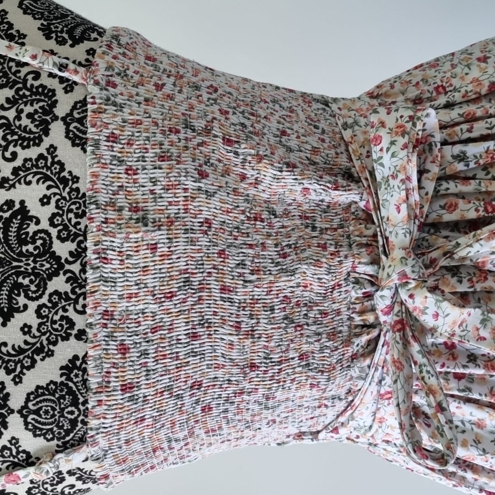 CKM, floral dress, tie waist, elastic back, adjustable straps, approx size 10 - Picture 6 of 9